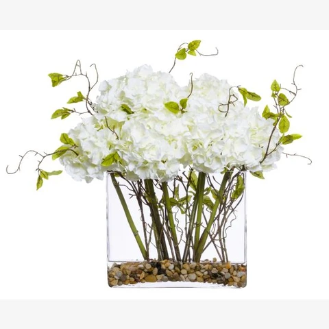 Искусственные цветы белые в вазе, В 25