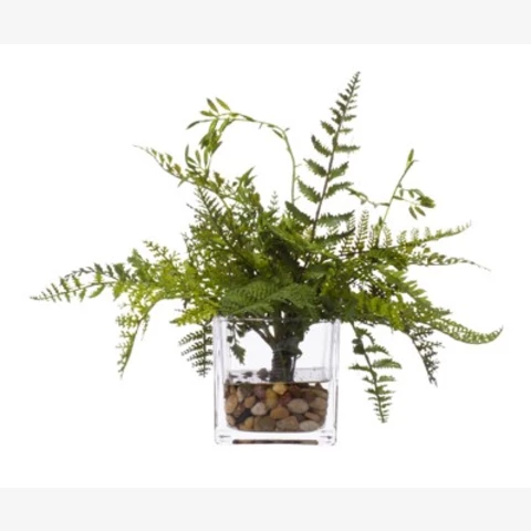 Ваза с искусственными растениями 