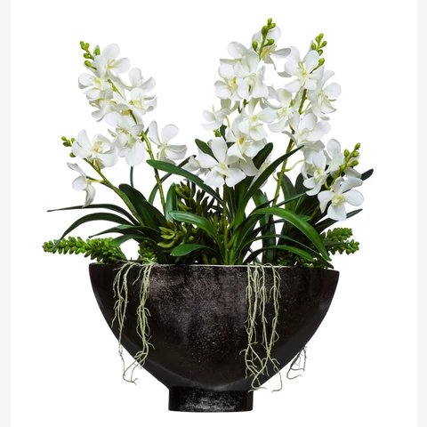 Искусственные цветы в кашпо 